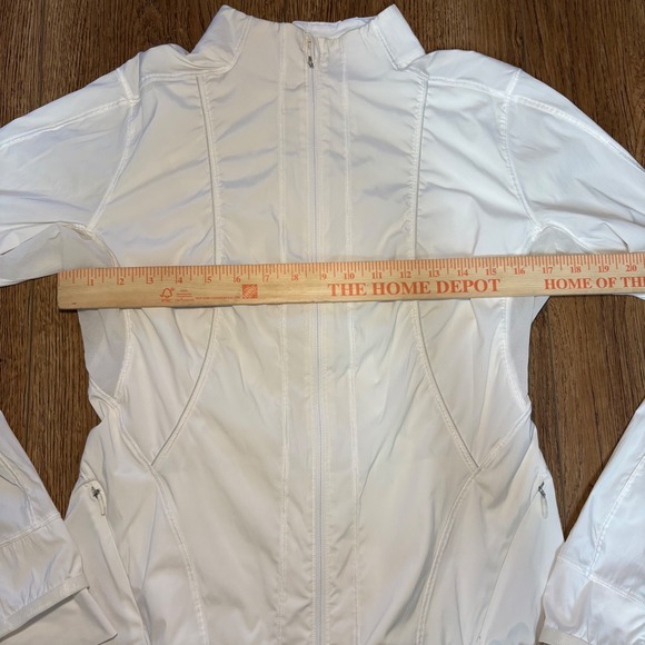 Lululemon Athletica White Full Zip Lightweight Jacket Womens 8 Thumbholes - Picture 7 of 15